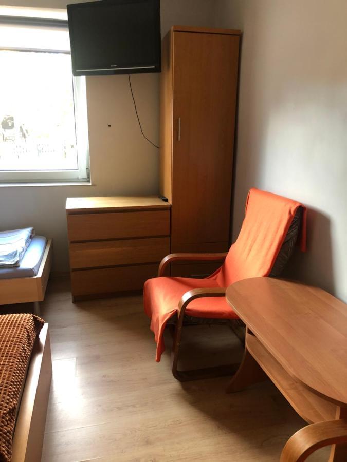 Tanie Pokoje Blisko Lotniska - Poznan — Photos 2